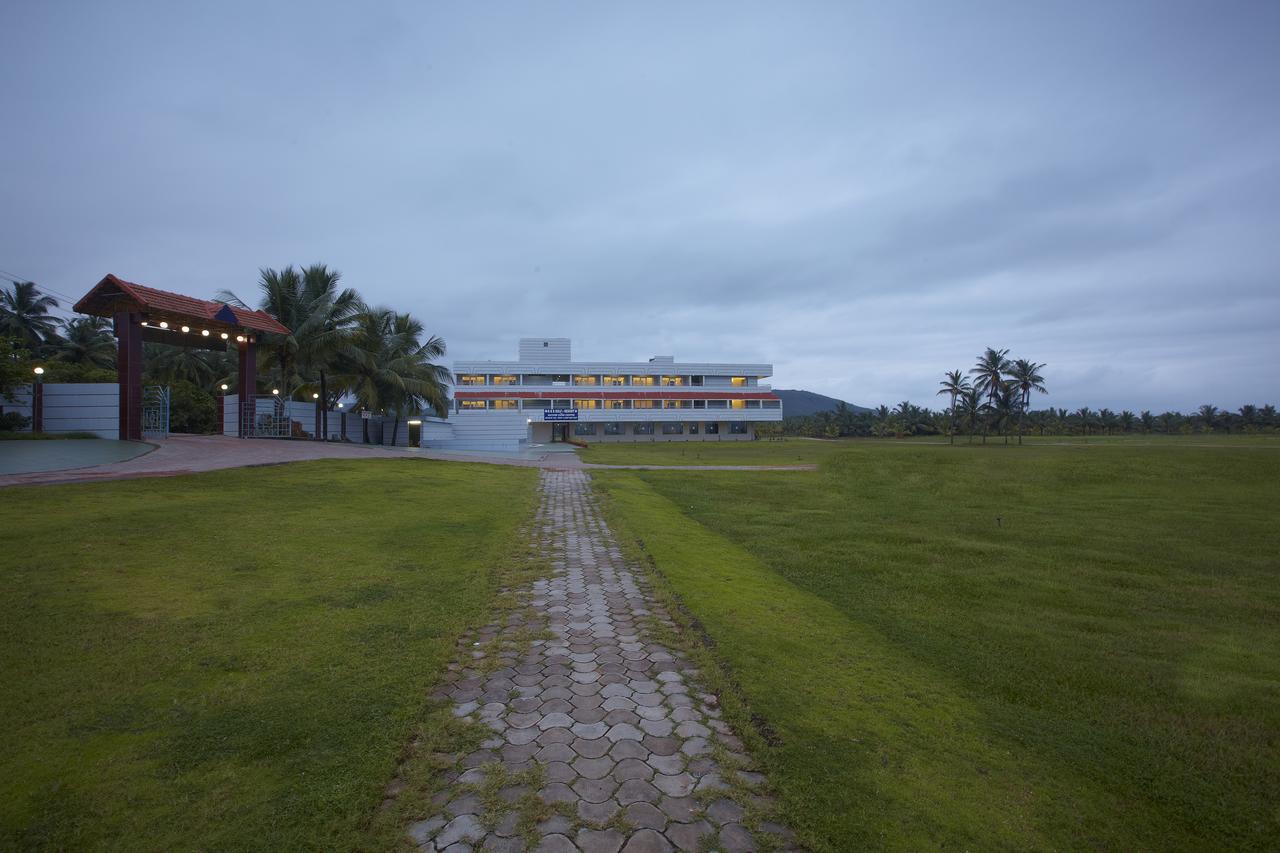 Rns Golf Resort & Nature Cure Centre Māvalli Εξωτερικό φωτογραφία